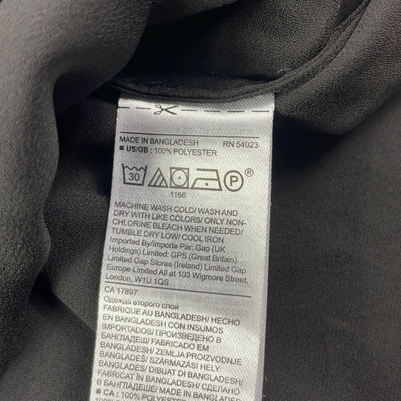 Banana Republic Women’s Black Blouse with Gathered Neck and Sleeves, size XL - Picture 5 of 8